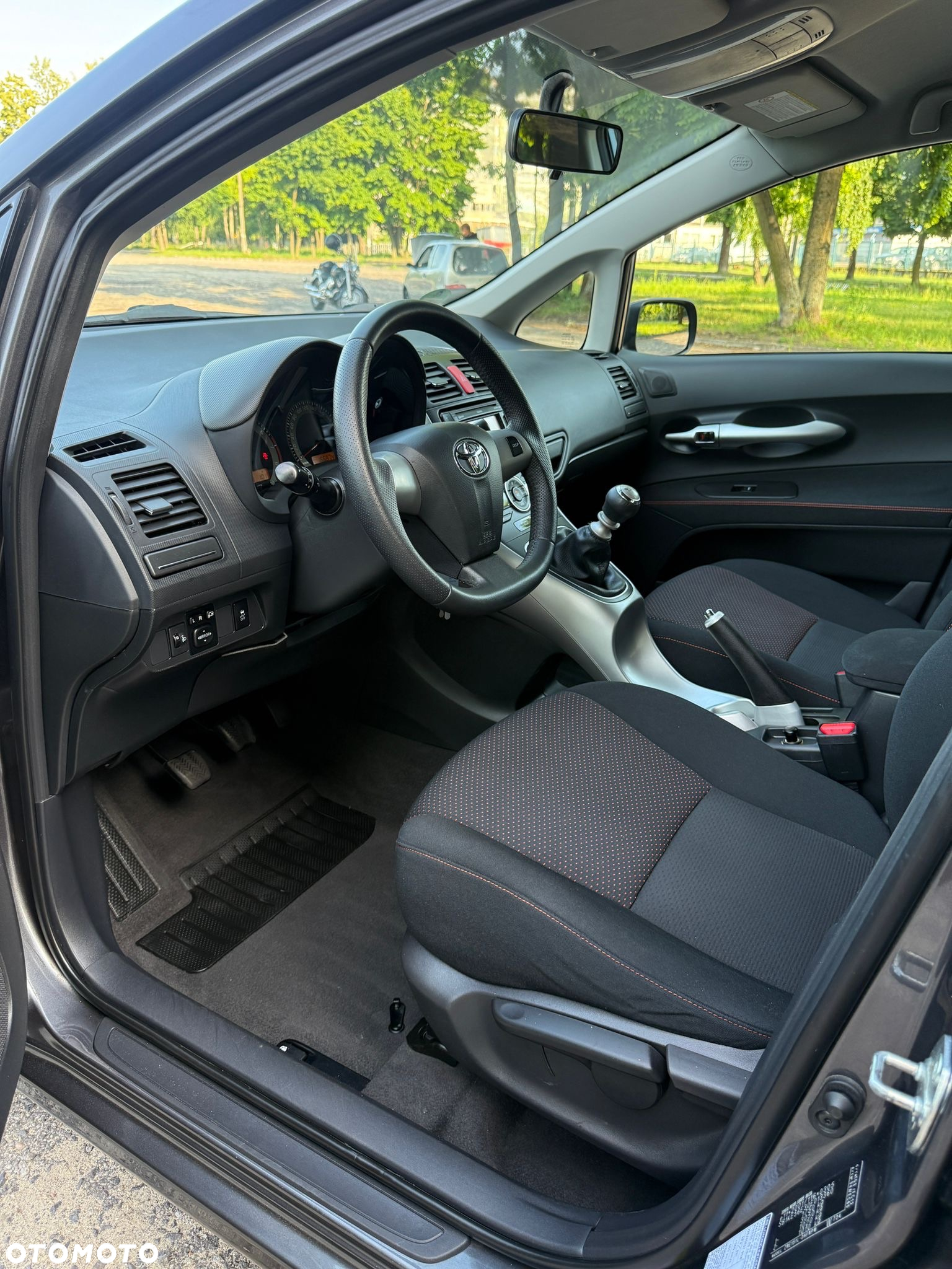 Toyota Auris 1.6 Life+ - 22