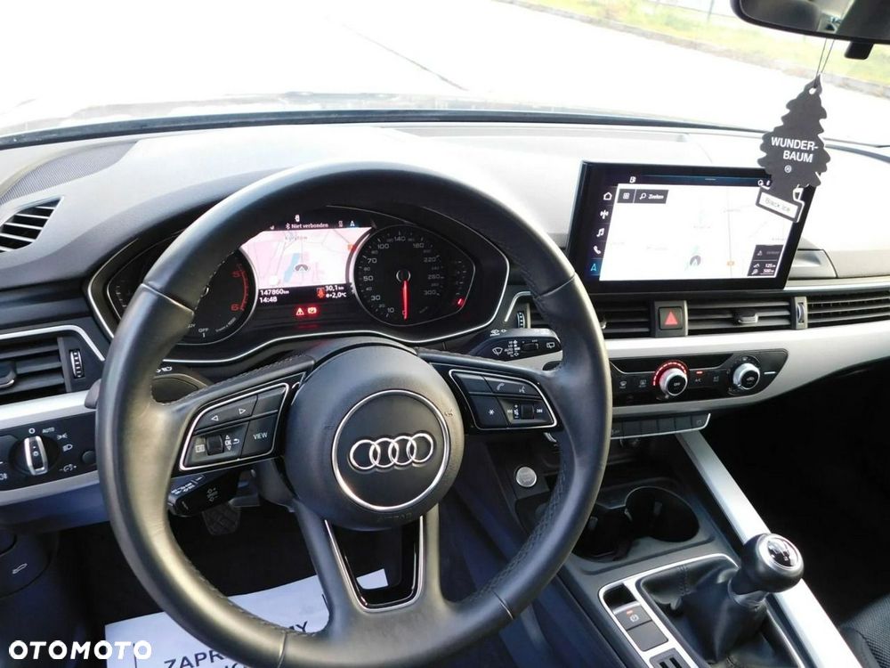 Audi A4 Avant 2.0 TDI Design - 16