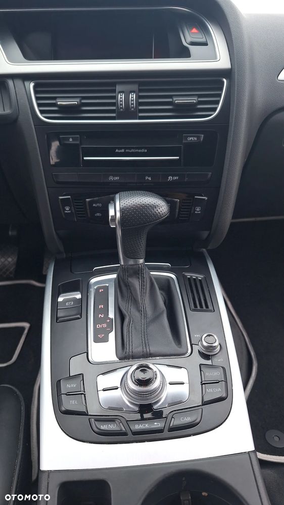 Audi A4 Avant 2.0 TDI DPF quattro S tronic S line Sportpaket - 26