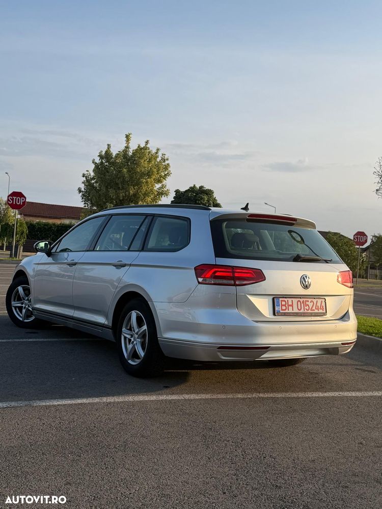 Volkswagen Passat 1.6 TDI SCR DSG Trendline - 3