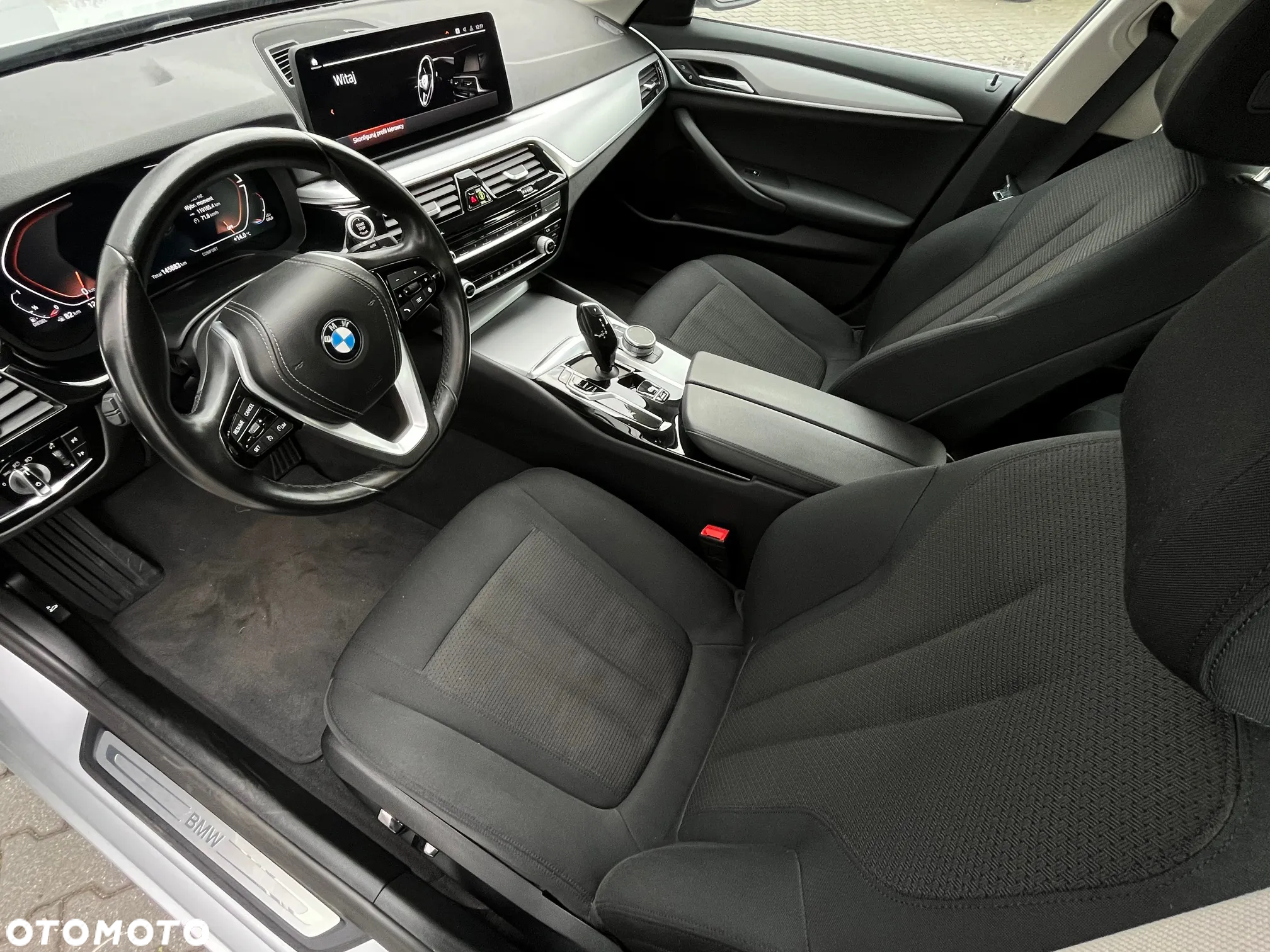 BMW Seria 5 520d xDrive Sport - 15
