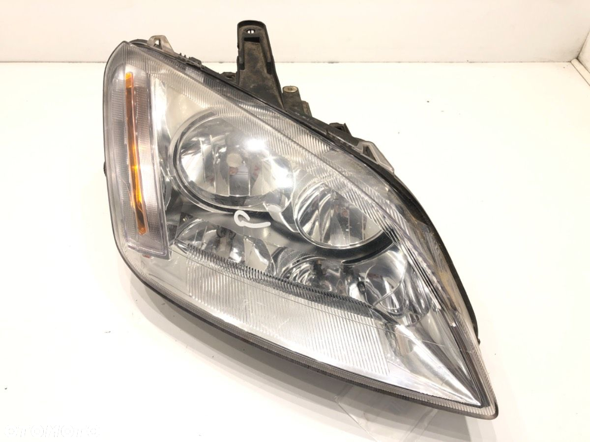 REFLEKTOR PRAWY PRZÓD - 156.00 PLN - FORD FOCUS C-MAX (DM2) 2003 - 2007 1.8 TDCi 85 kW [115 KM] - 2