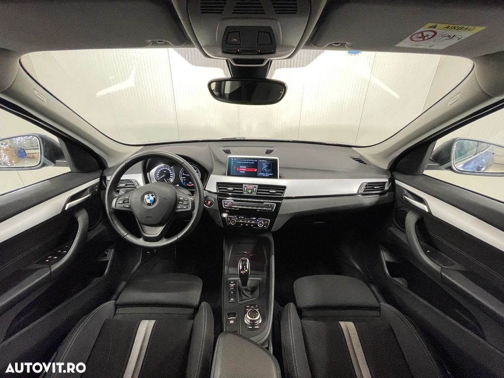BMW X1 xDrive20i AT - 8