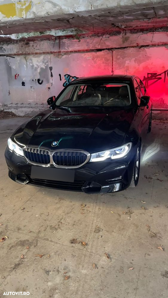 BMW Seria 3 330i AT Sport Line - 7