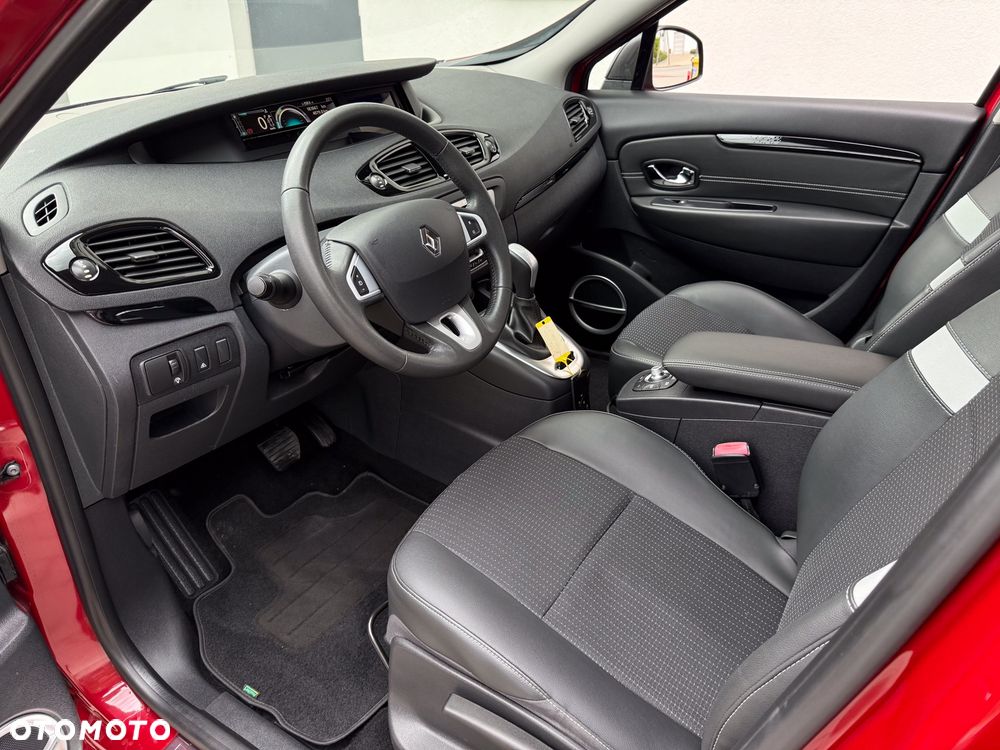 Renault Grand Scenic 2.0 16V 140 CVT Bose Edition - 16