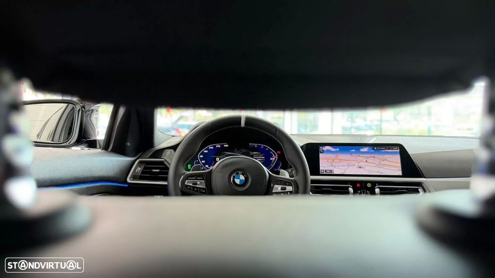 BMW 320 - 24