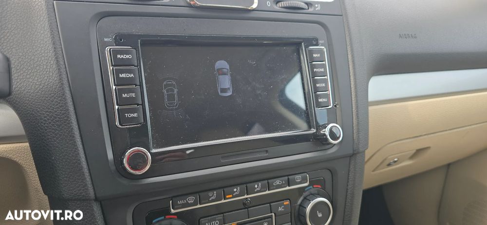 Volkswagen Golf 1.4 TSI BlueMotion Technology DSG Highline - 19