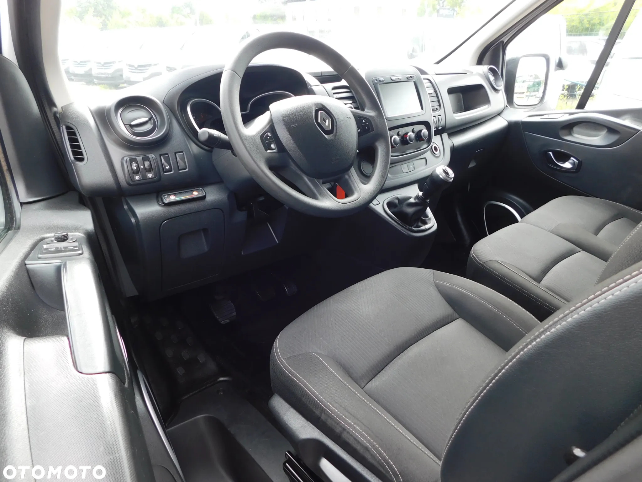 Renault Trafic 2.0 dCi L2H1 HD Pack Clim (bryg.) - 8