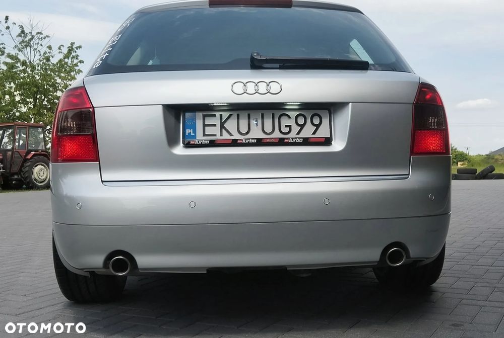 Audi A4 Avant - 10