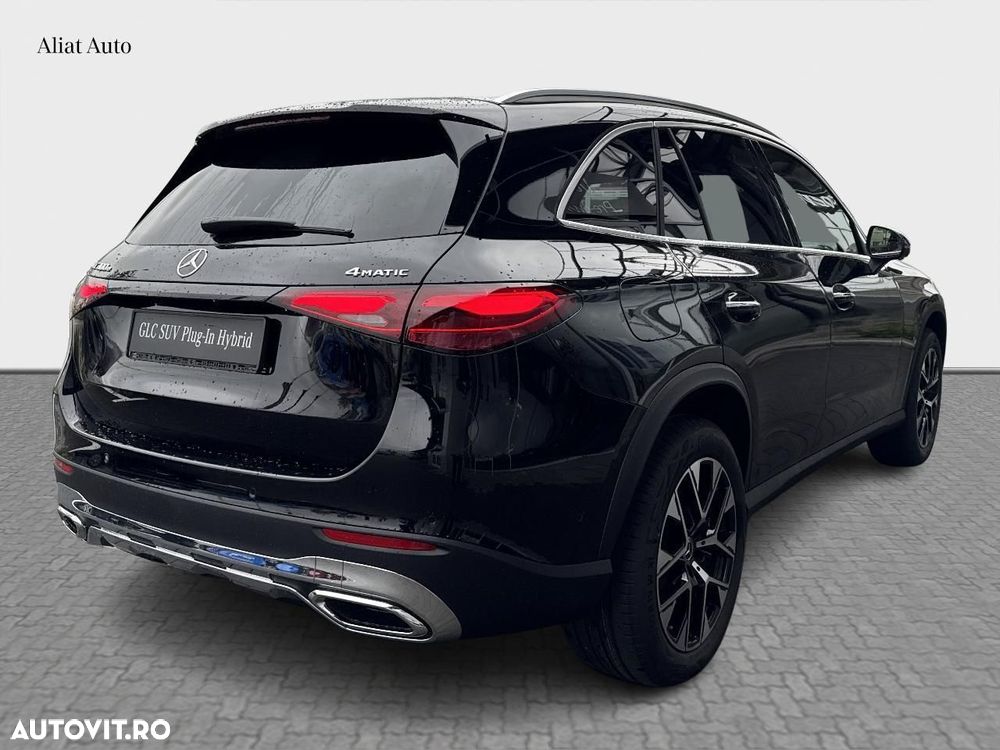Mercedes-Benz GLC 300 e 4MATIC - 4