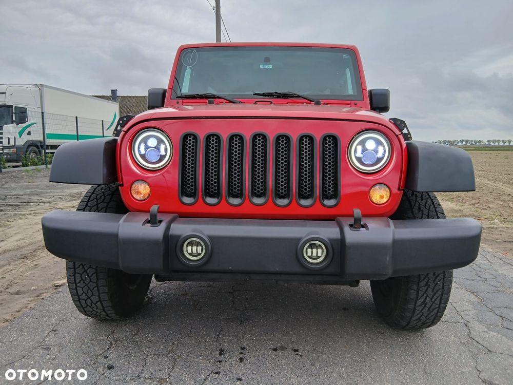 Jeep Wrangler - 4