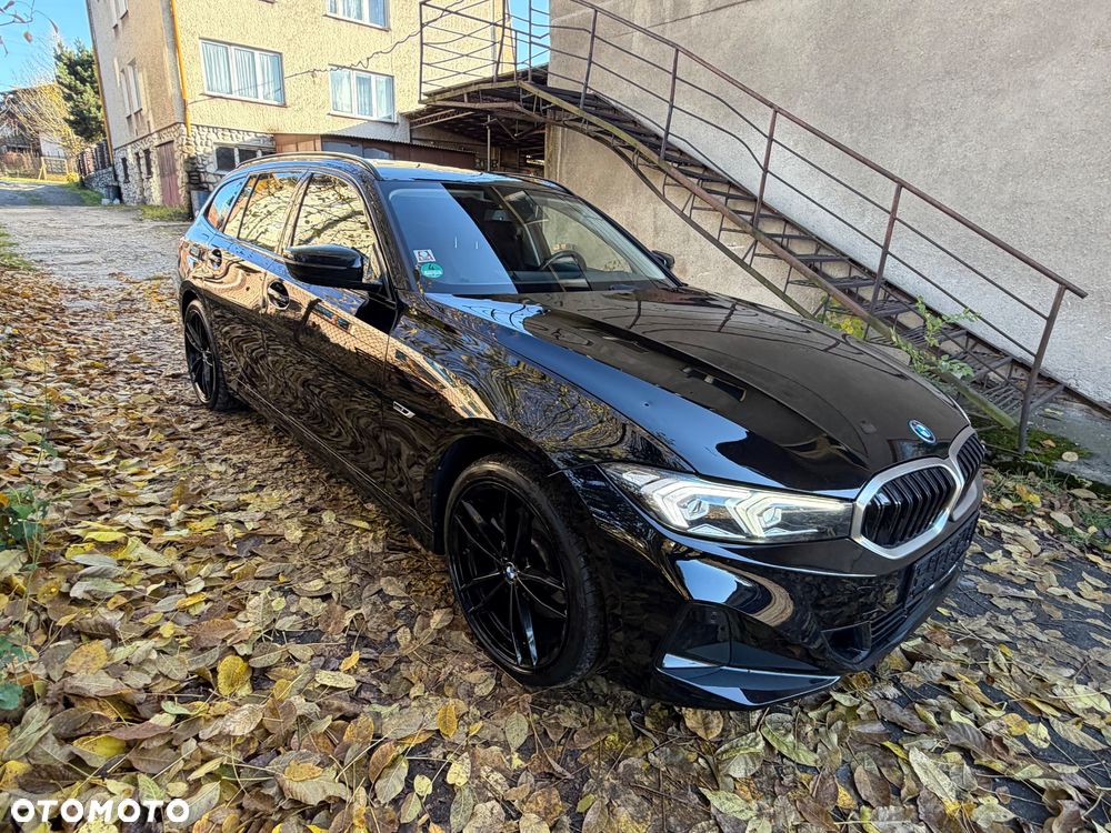 BMW Seria 3 330e xDrive Sport Line sport - 22