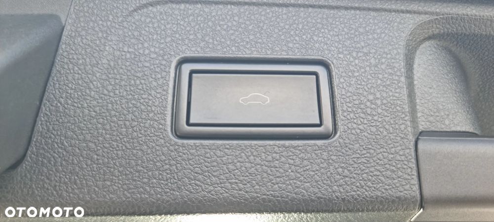 Volkswagen Passat - 8