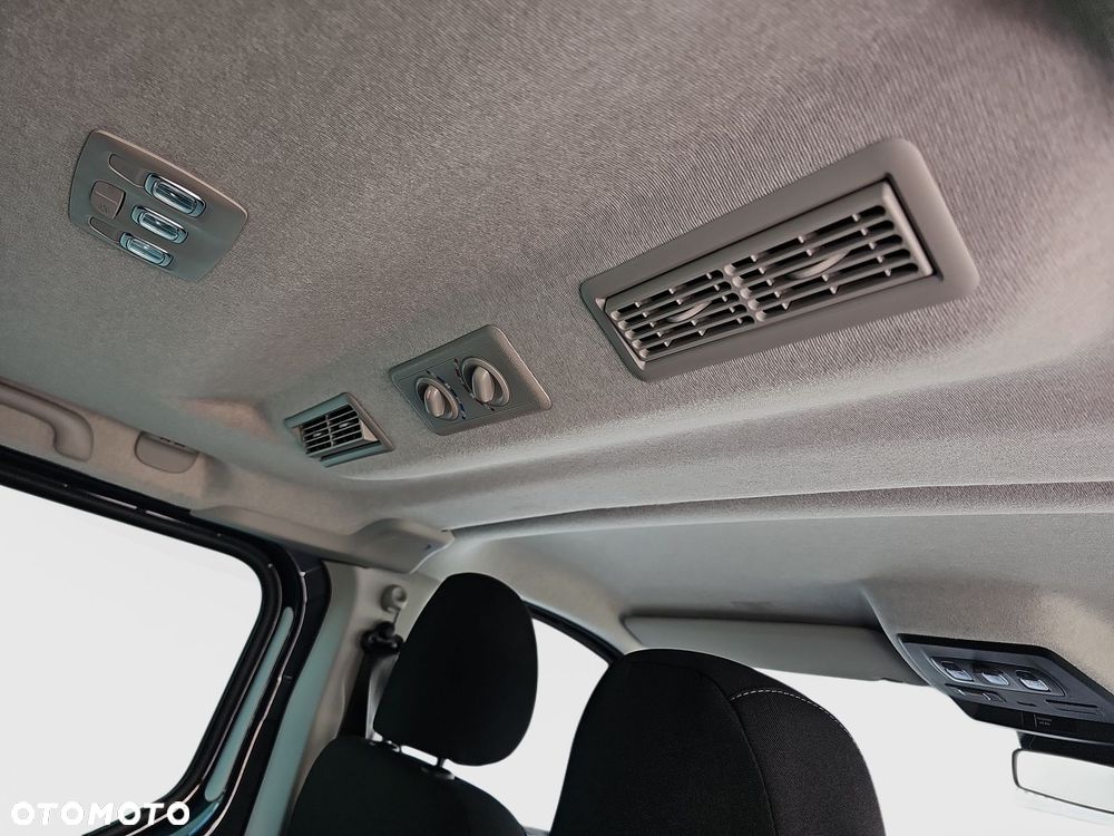 Renault Trafic - 25