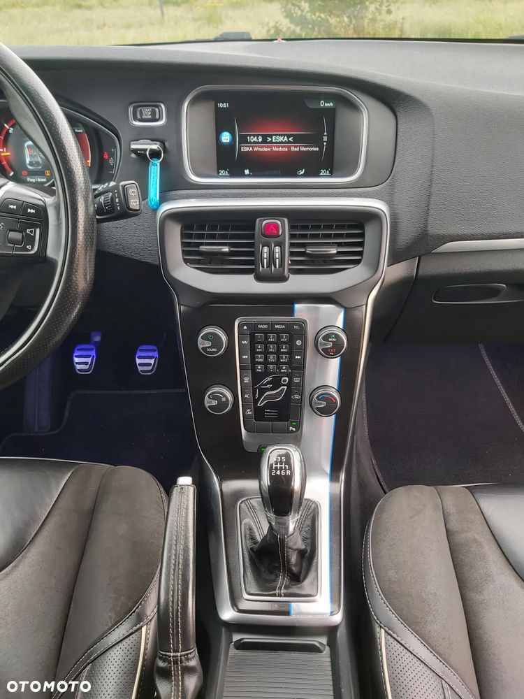 Volvo V40 D2 RDesign - 28