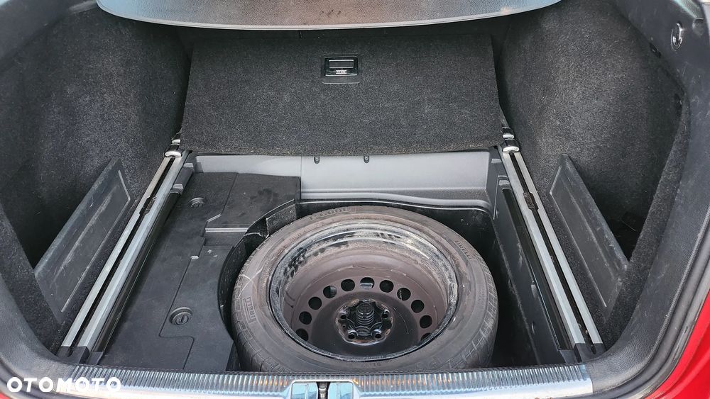 Volkswagen Passat 2.0 TDI DPF Trendline - 8