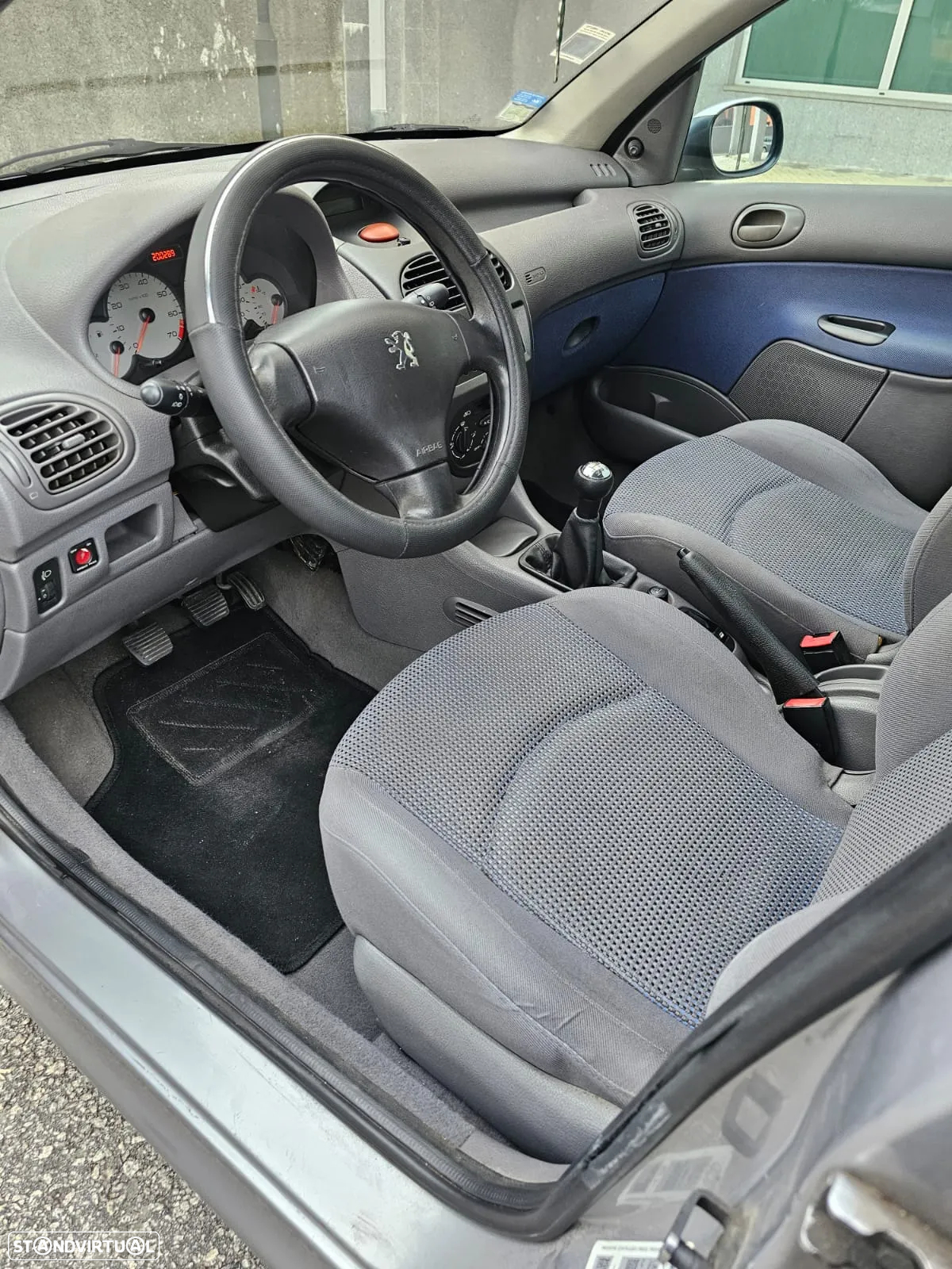 Peugeot 206 1.1 XR - 13