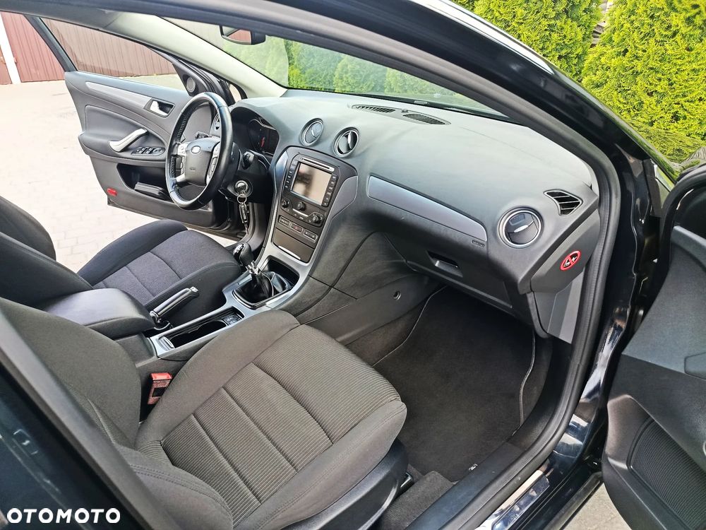 Ford Mondeo 2.0 TDCi Titanium - 28
