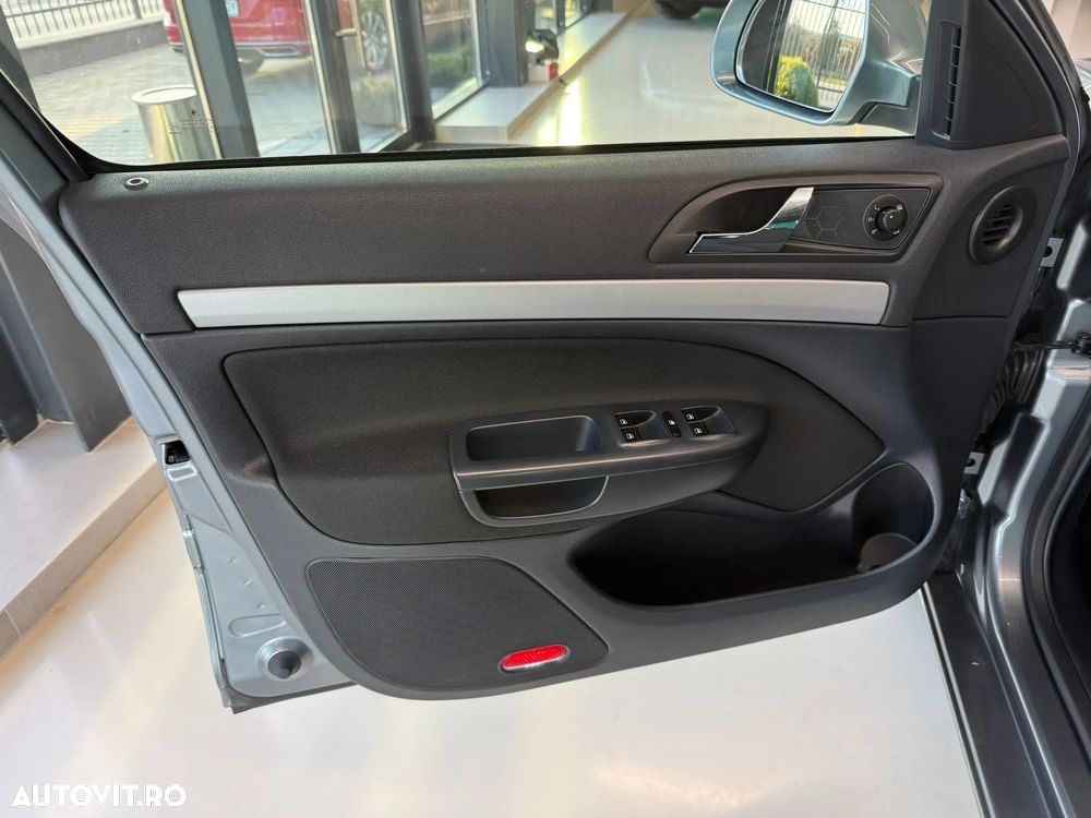 Skoda Octavia Combi 1.4 TSI FAMILY - 22