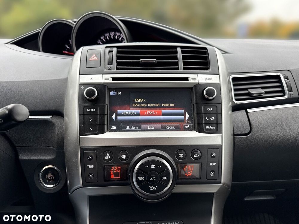 Toyota Verso 2.0 D-4D Premium 7os - 17