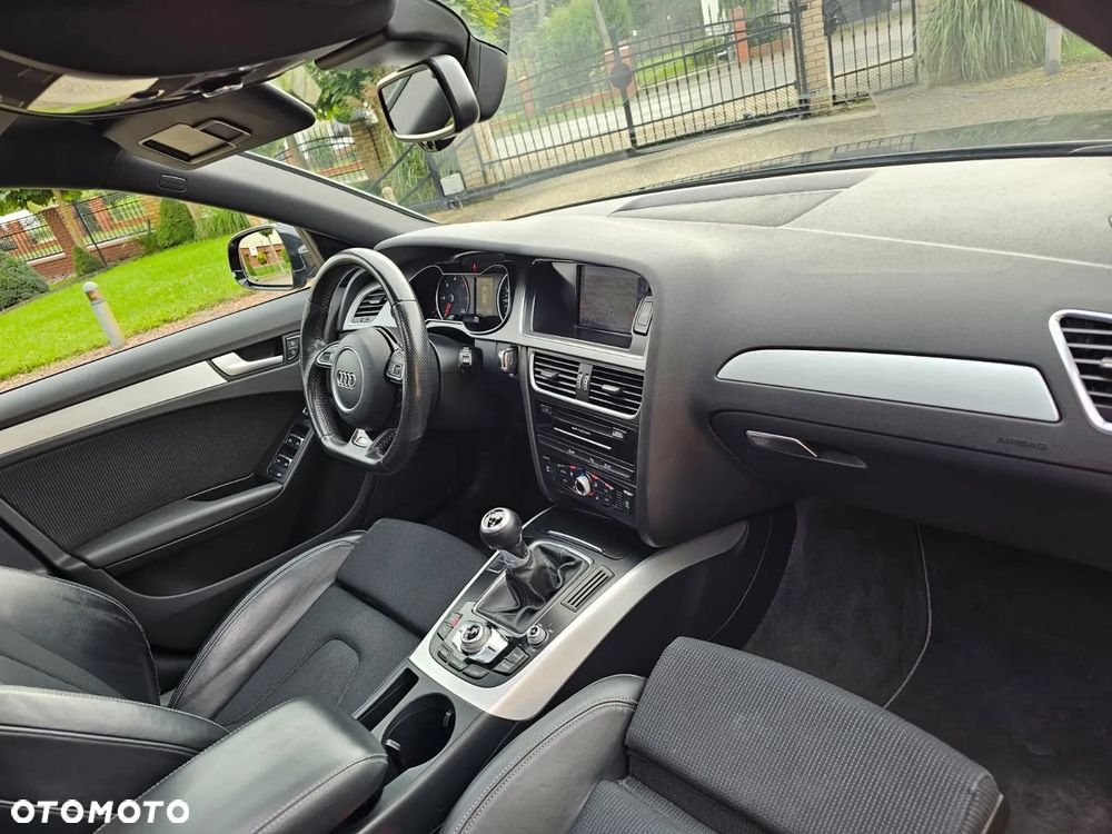 Audi A4 Avant 2.0 TDI Sport - 32