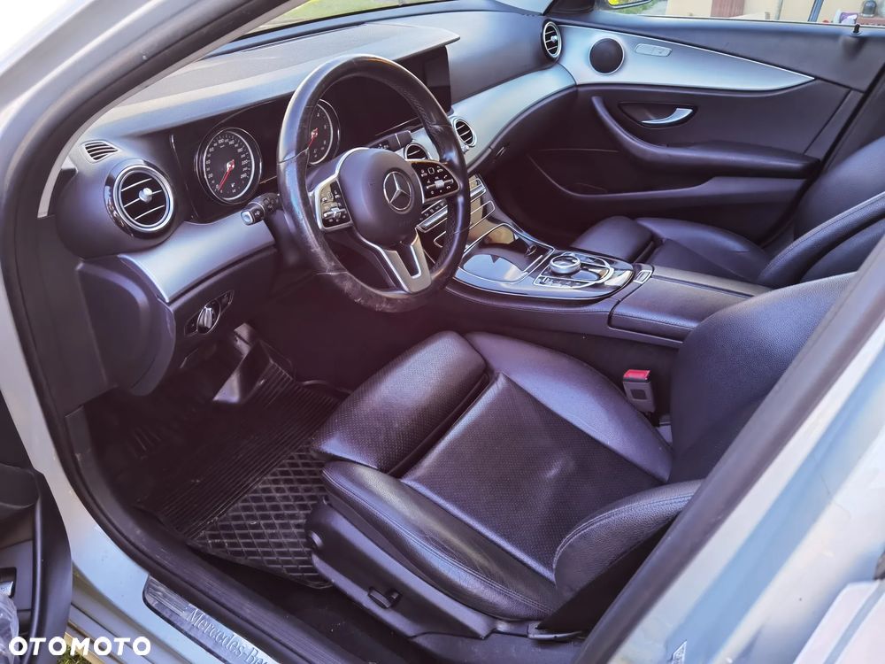 Mercedes-Benz Klasa E 350 d T 9G-TRONIC Avantgarde - 4