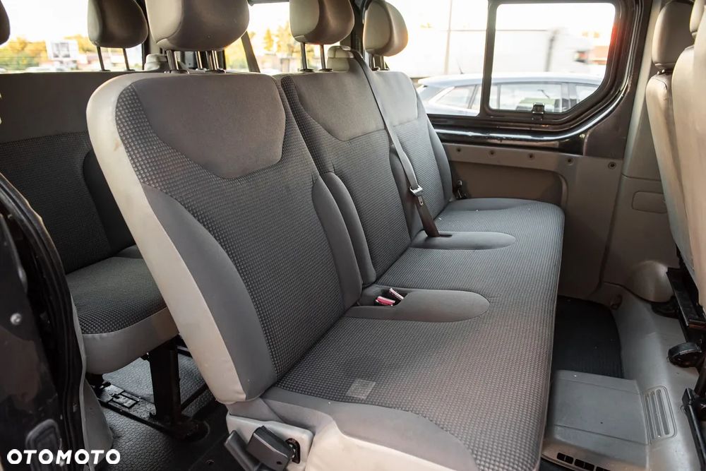 Opel Vivaro - 18