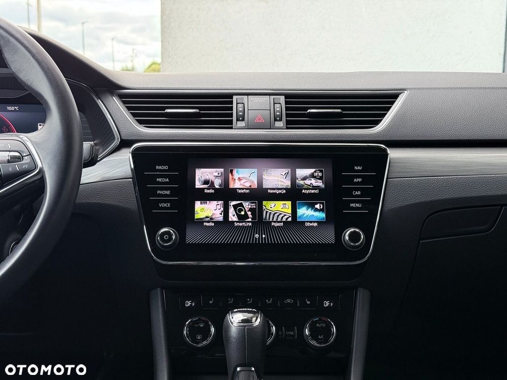 Skoda Superb 2.0 TDI SCR Style DSG - 32