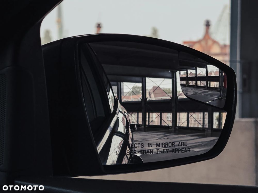 Ford Focus 2.0 EcoBoost ST - 24