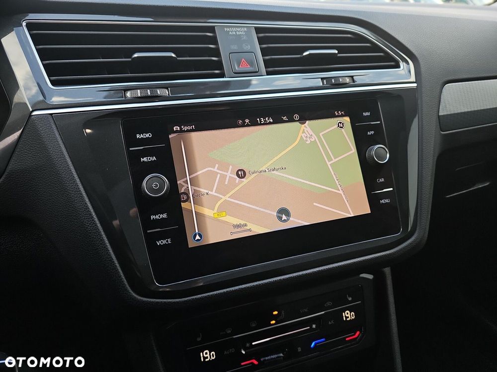 Volkswagen Tiguan - 26