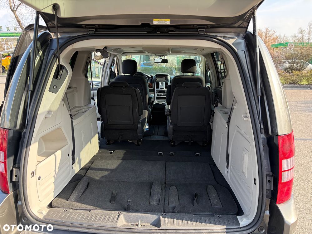 Chrysler Grand Voyager 2.8 CRD Touring - 8