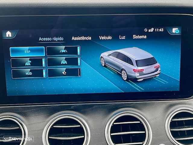 Mercedes-Benz E 300 de 4Matic 9G-TRONIC AMG Line - 30