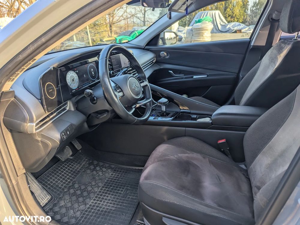 Hyundai Elantra 1.6 l 123 CP CVT Highway - 6