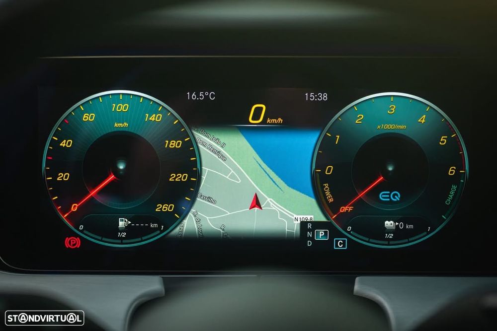 Mercedes-Benz E 300 de 9G-TRONIC AMG Line - 31