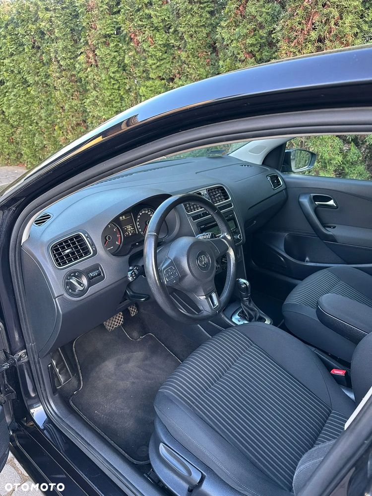 Volkswagen Polo 1.2 TSI Highline DSG - 26