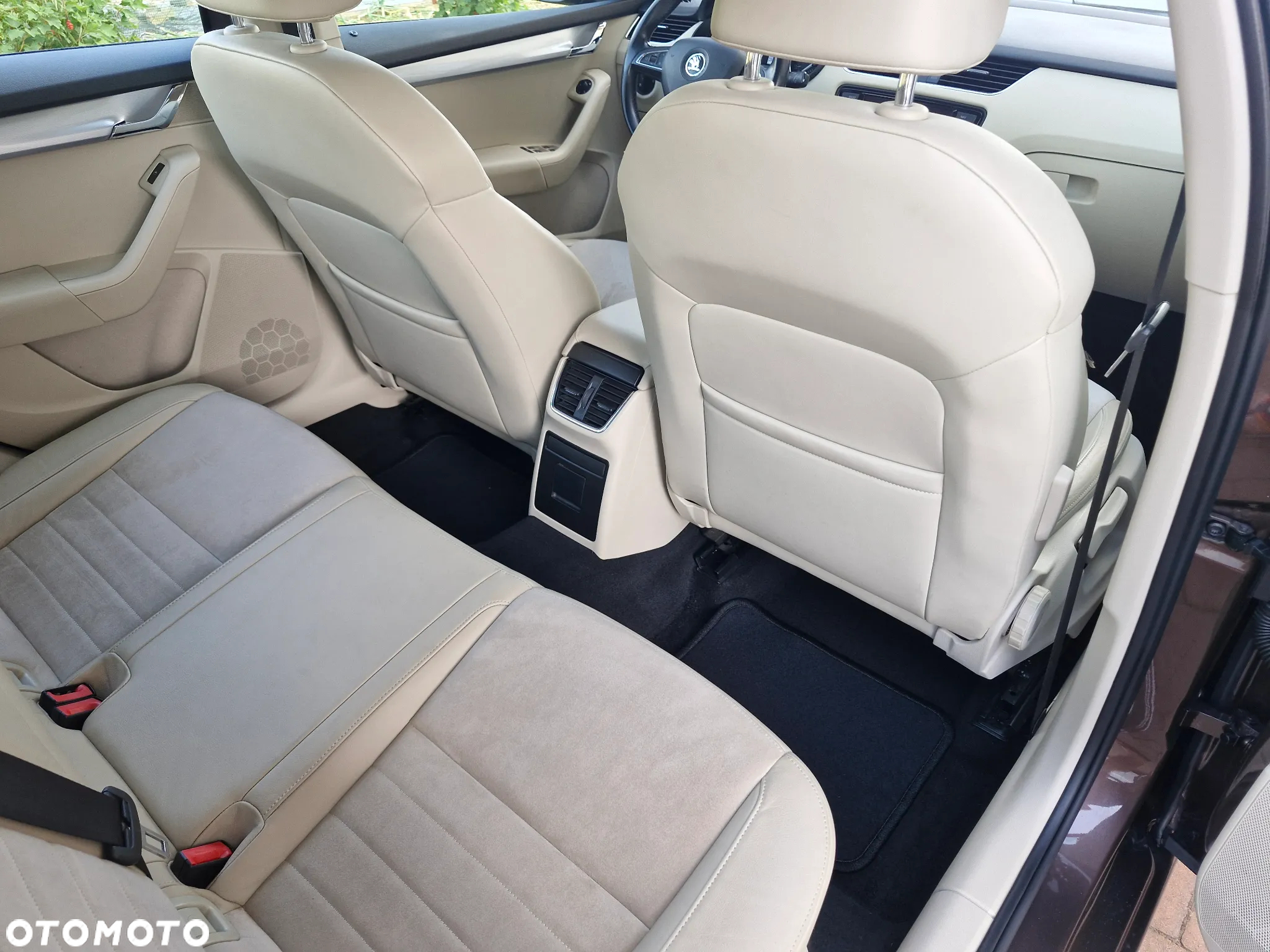 Skoda Octavia 1.8 TSI (Green tec) DSG Style - 18