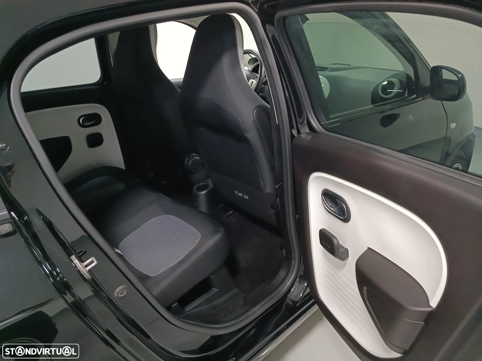 Renault Twingo ENERGY TCe 90 Intens - 19