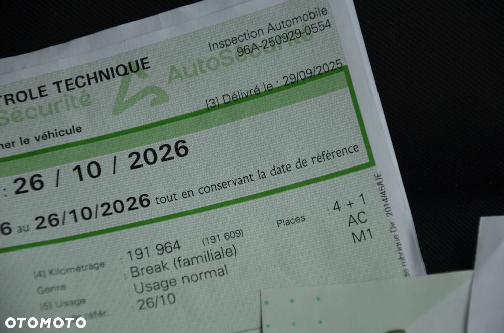 Volvo V60 D2 Momentum - 34