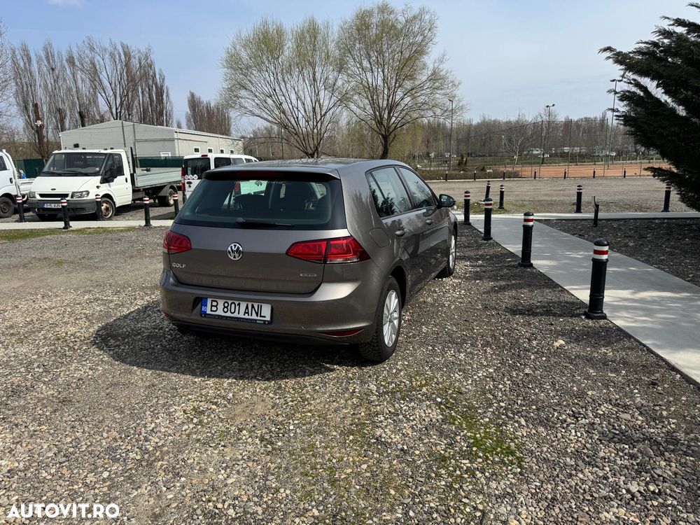 Volkswagen Golf 1.6 TDI DPF BMT DSG Comfortline - 4