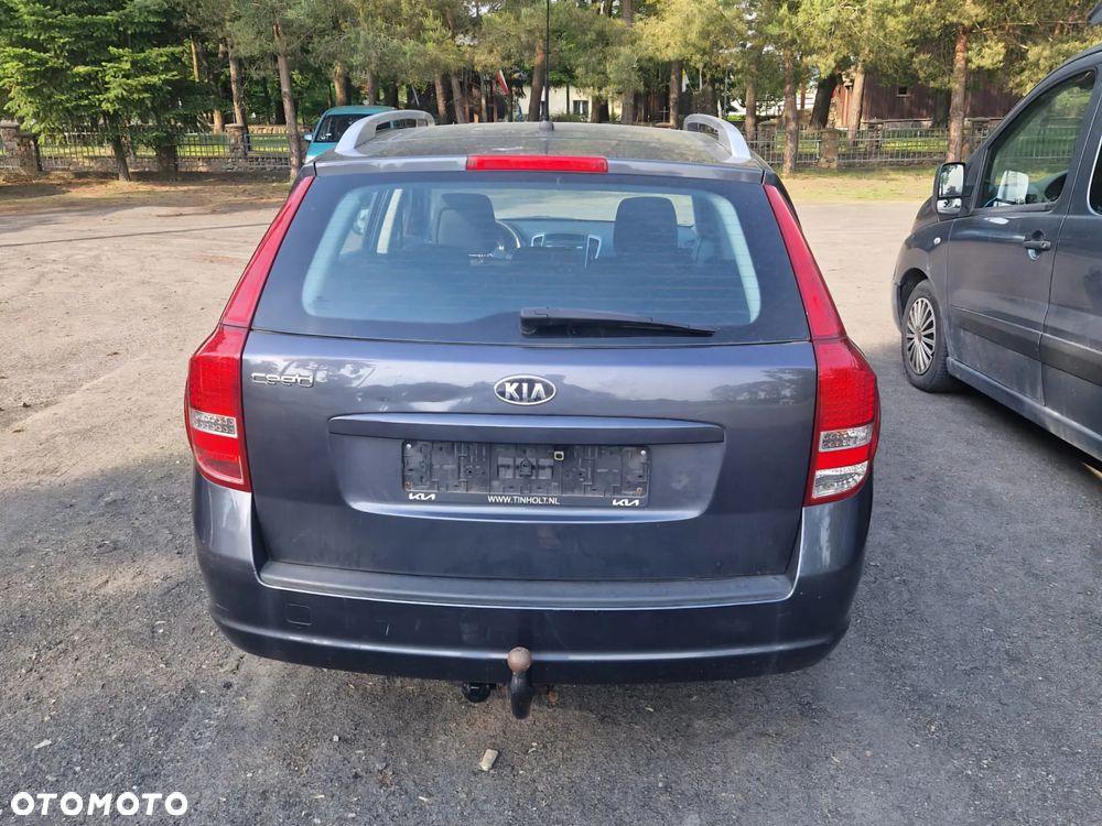 Kia Ceed 1.4 L - 4