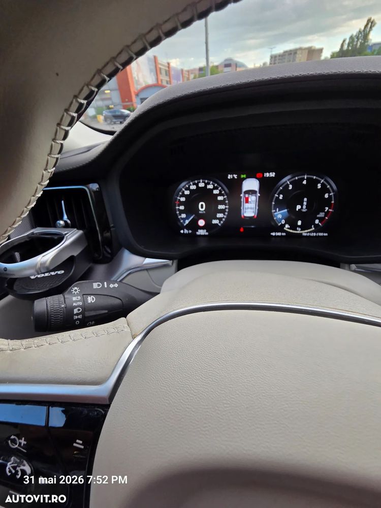 Volvo XC 60 B5 MHEV AT8 AWD Inscription - 8