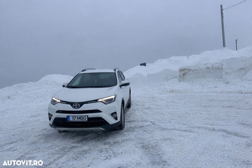 Toyota RAV4 2.0 D-4D 4x2 Start-Stop Edition-S - 3