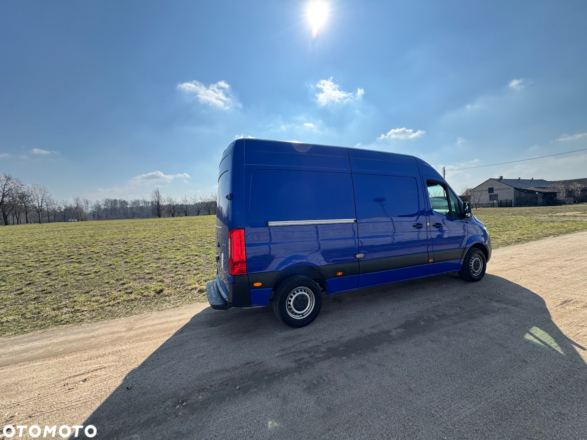 Mercedes-Benz Sprinter - 14