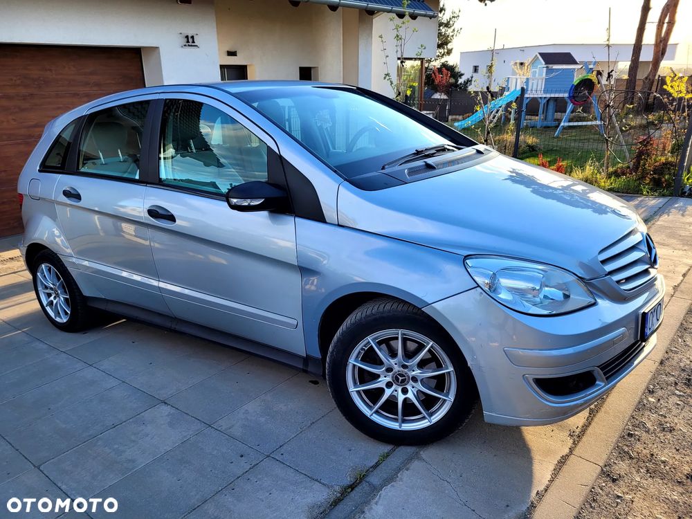 Mercedes-Benz Klasa B 200 - 3