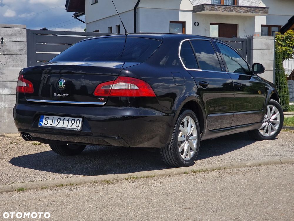 Skoda Superb 2.0 TDI Active - 15