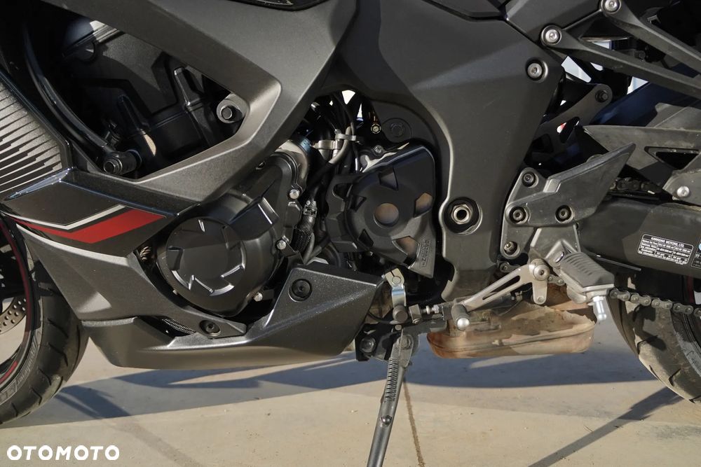 Kawasaki Ninja 1000 SX - 17