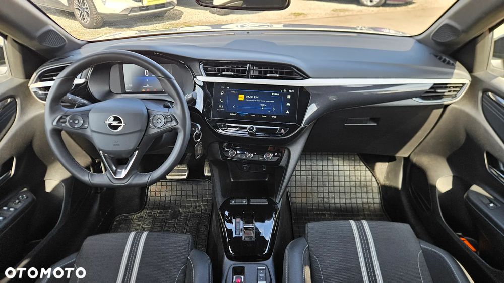 Opel Corsa 1.2 T GS S&S - 9