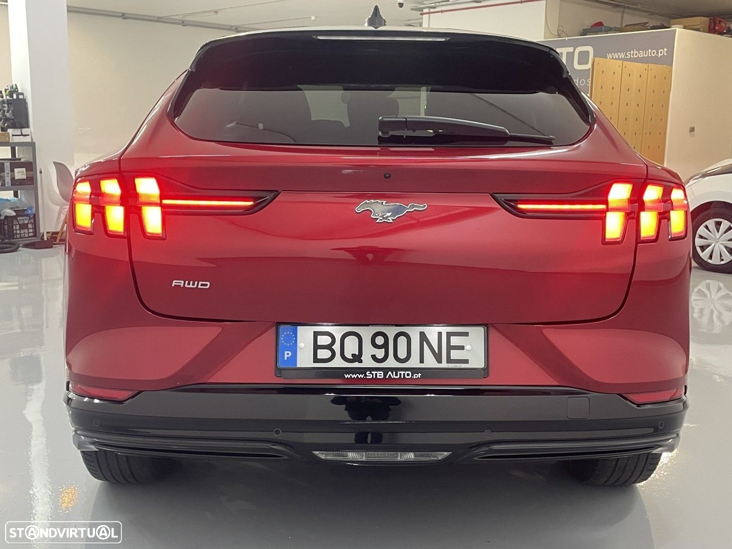 Ford Mustang Mach-E 98.7 kWh Premium AWD - 29