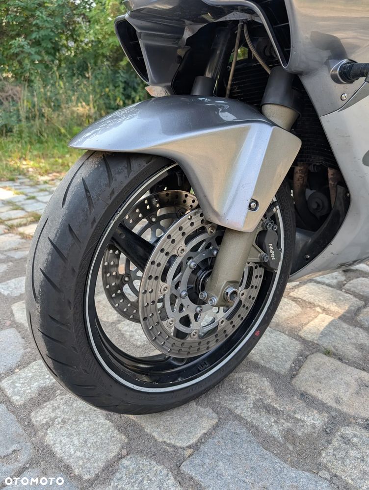 Honda CBR - 9