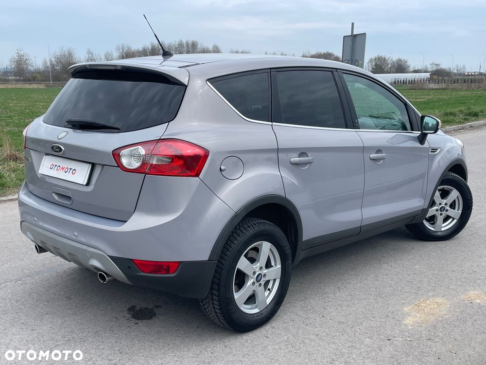 Ford Kuga 2.0 TDCi 2x4 Champions Edition - 4